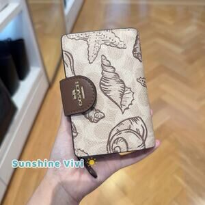 NWT Coach Medium Corner Zip Wallet Signature Canvas Shell Print CBO36 Gold/Sand